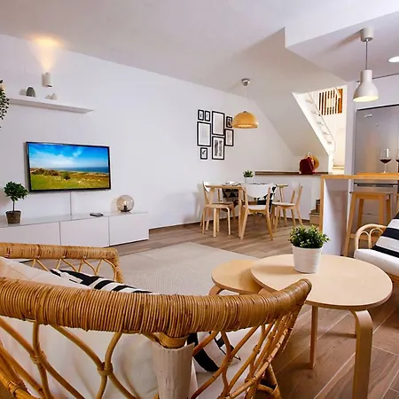 Lighthouse View I Apartament